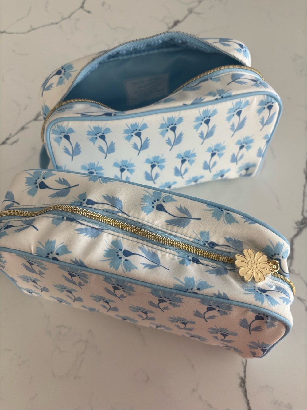 Estée Lauder Blue Floral Cosmetic Pouch Duo